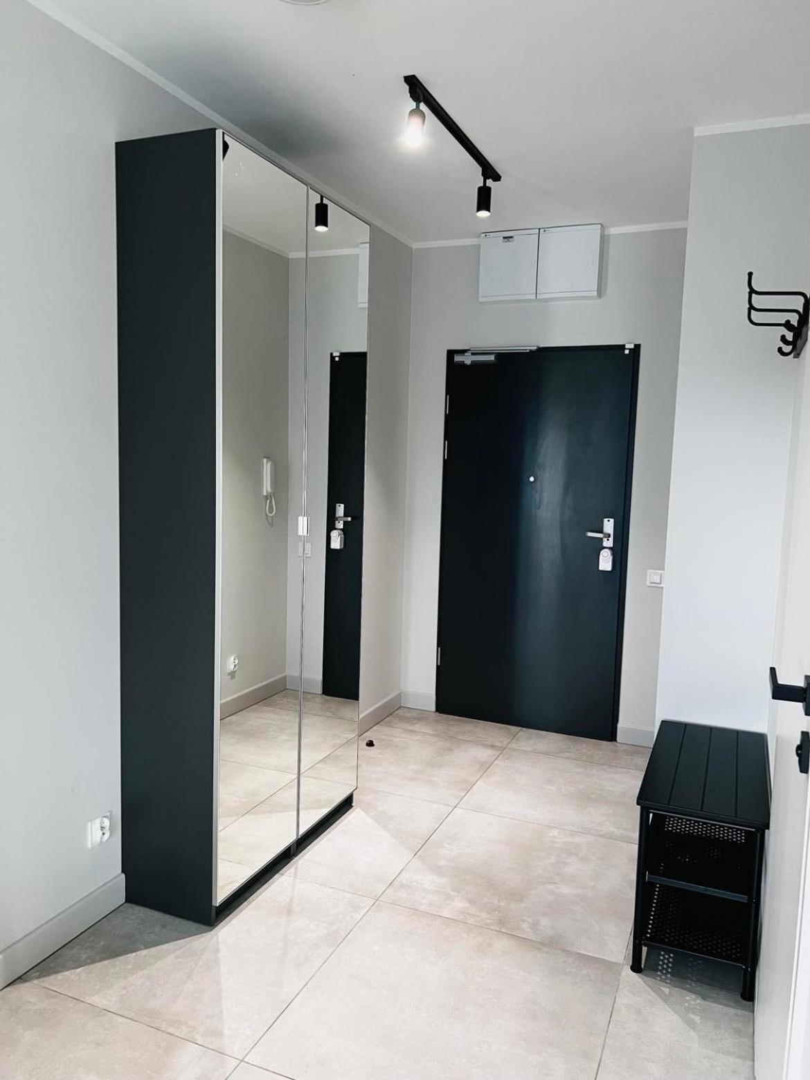 Property Apart - Legnicka Business Center Βρότσλαβ Εξωτερικό φωτογραφία