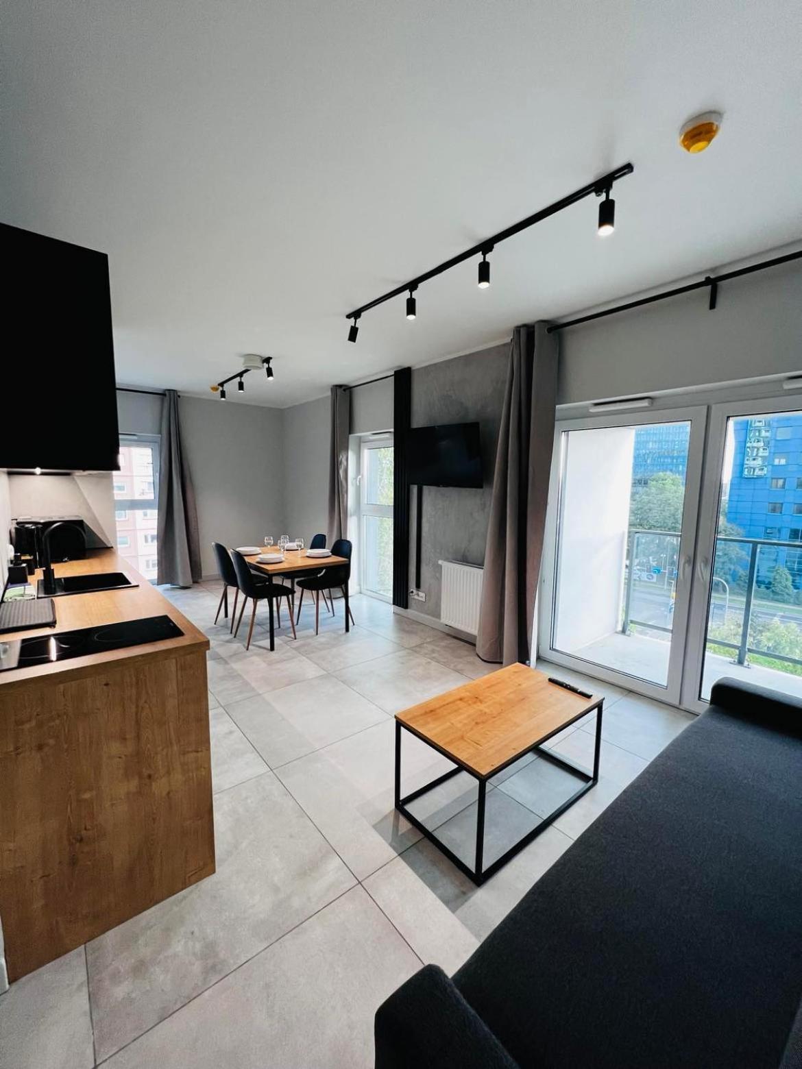 Property Apart - Legnicka Business Center Βρότσλαβ Εξωτερικό φωτογραφία