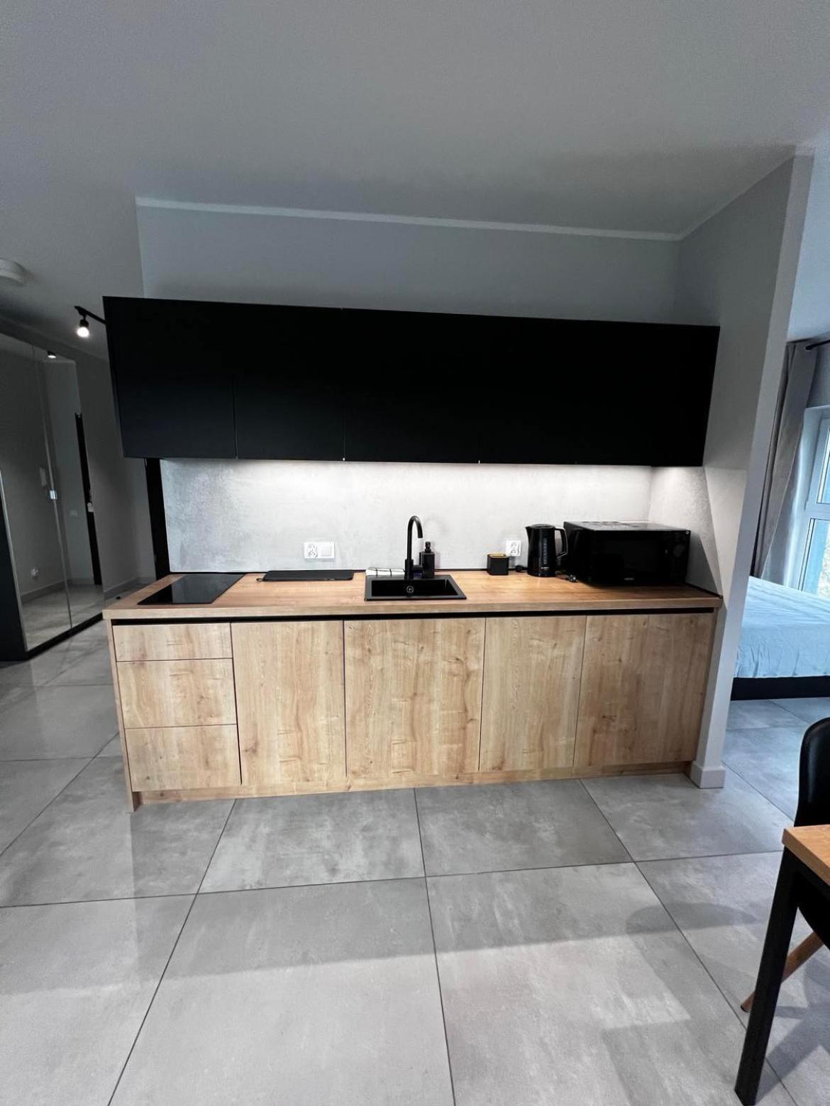 Property Apart - Legnicka Business Center Βρότσλαβ Εξωτερικό φωτογραφία